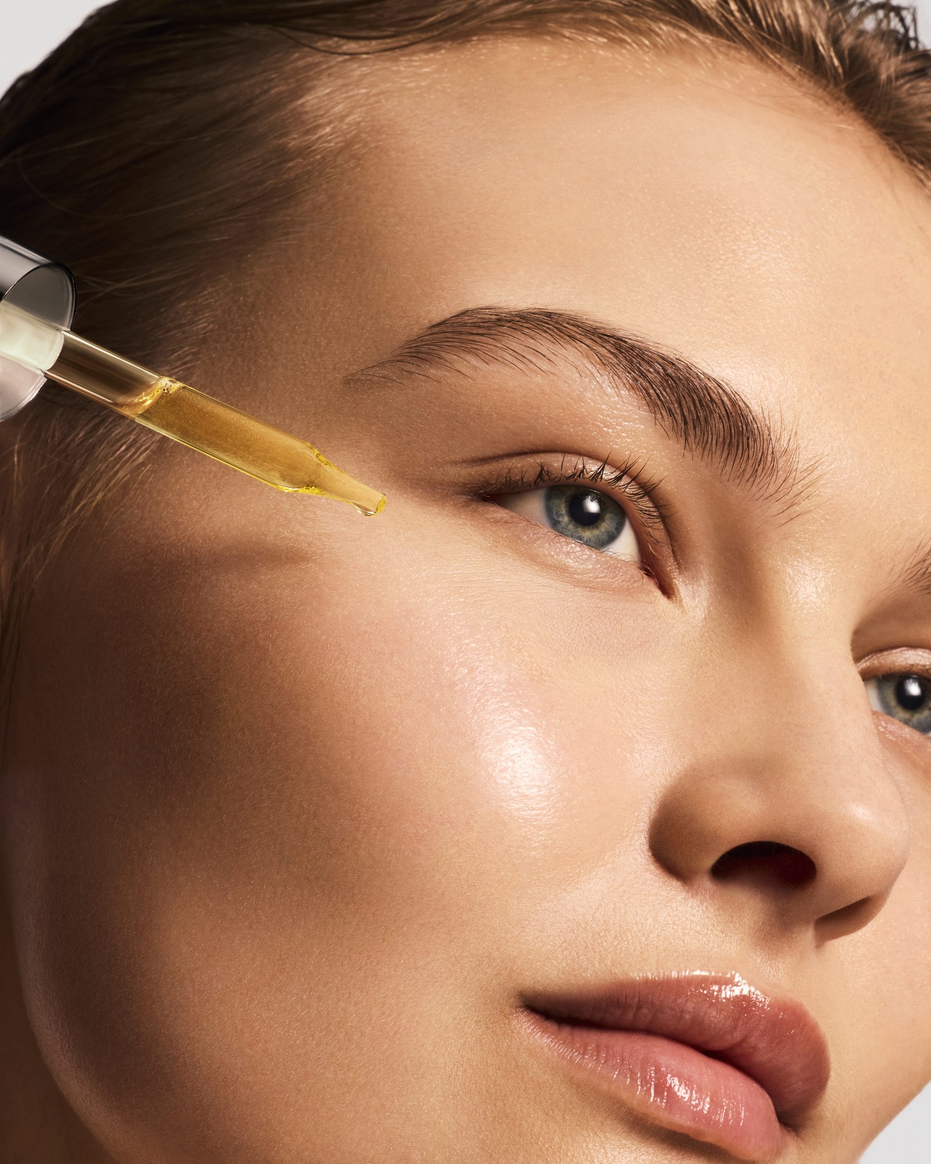 EvergreenSkin_Treat4_OnFigure_1293-3200×4000-27c800e