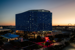 DALDTN-Omni_Dallas_Hotel-2025_Lifestyle-85-300×200-3a73138 (1)